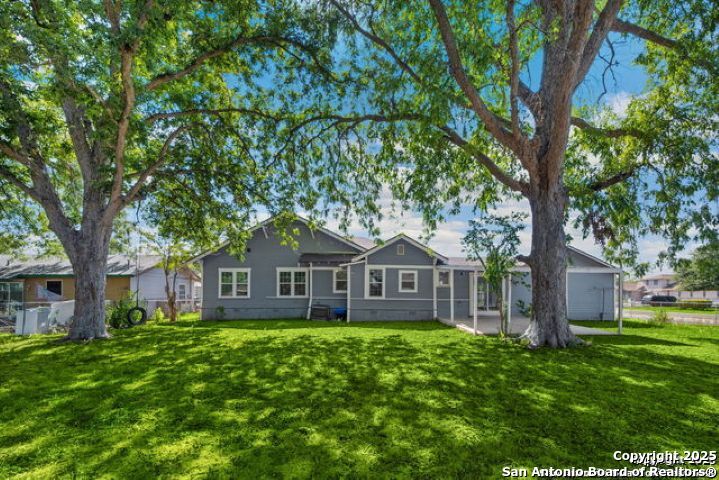 main property photo 4