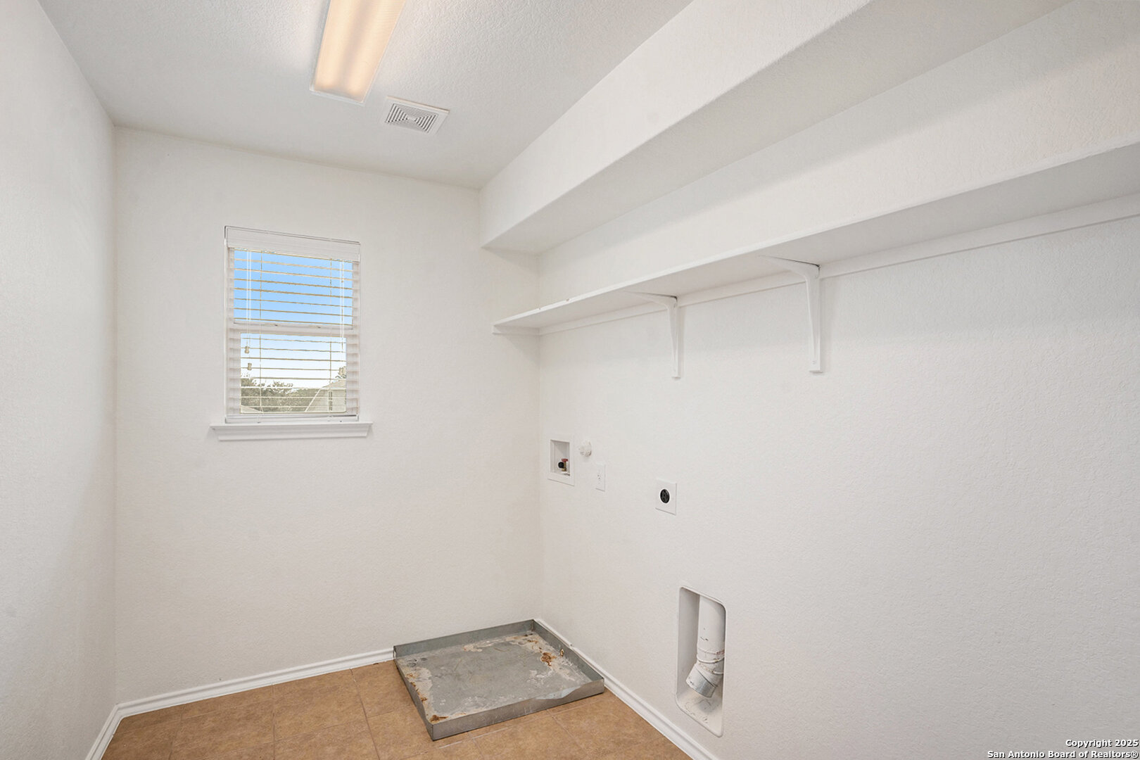 property viewer photo 10