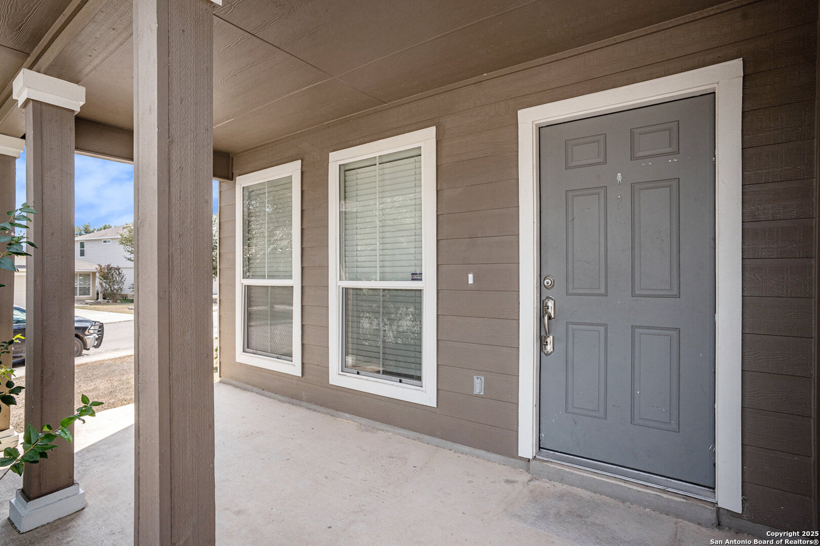 property viewer photo 2