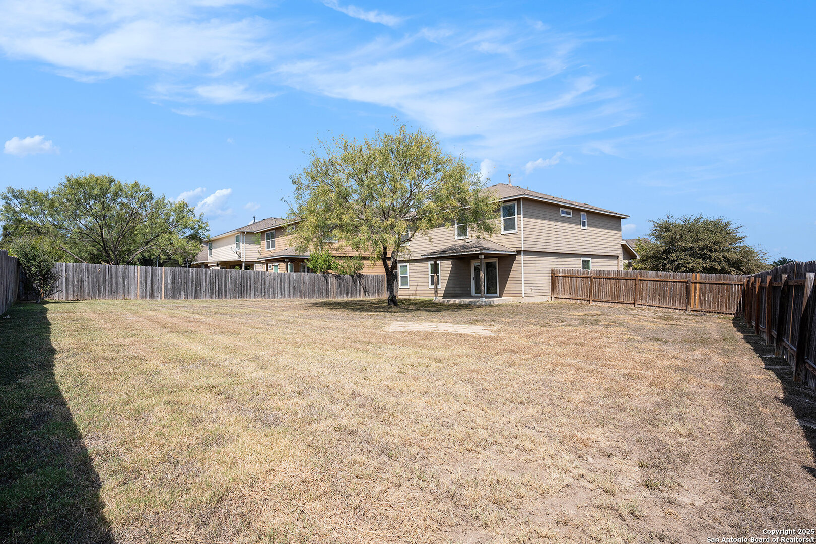 property viewer photo 23
