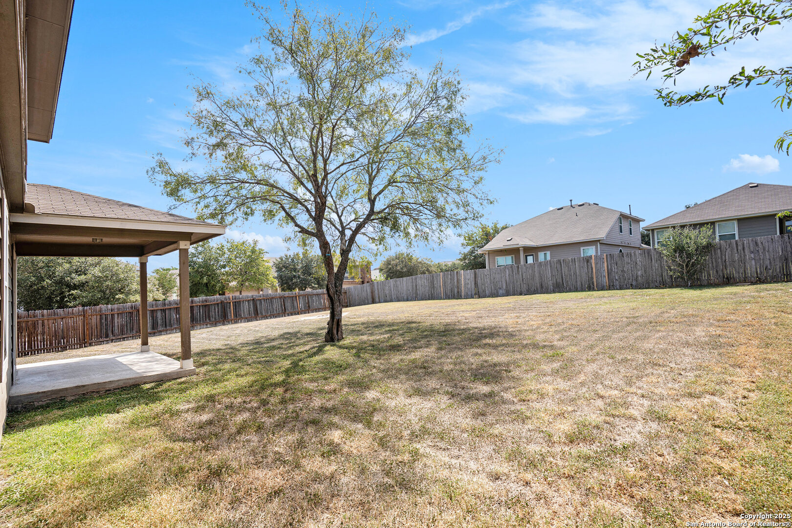 property viewer photo 24