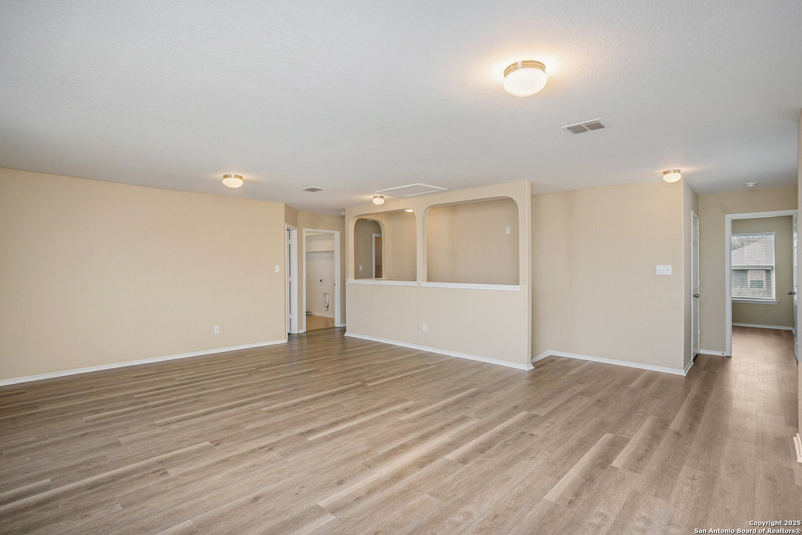 property viewer photo 5