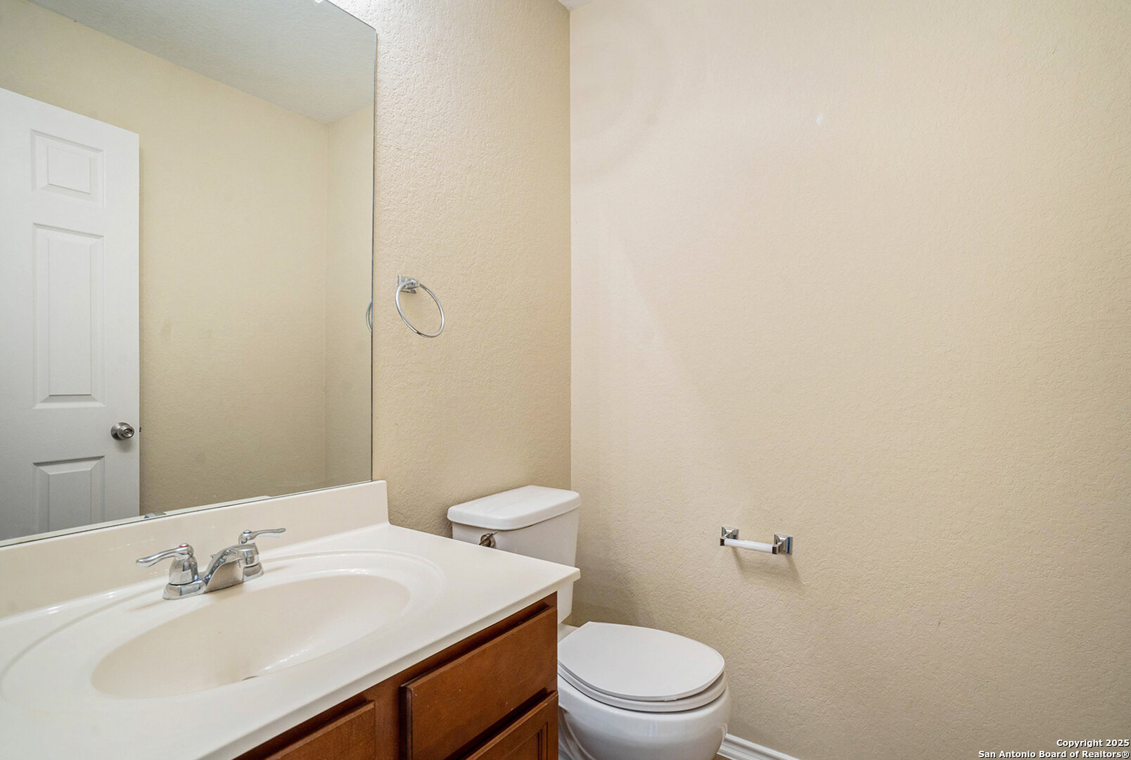 property viewer photo 9