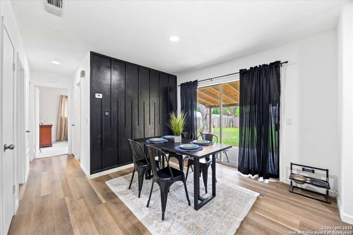 property viewer photo 12