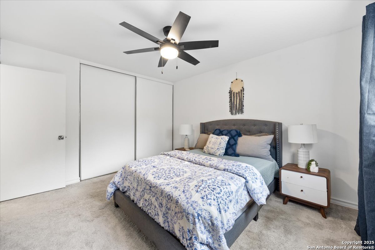 property viewer photo 16