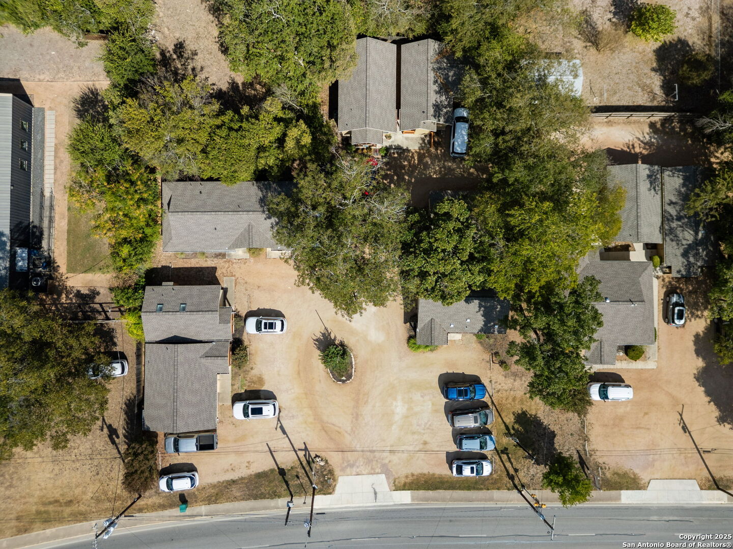 main property photo 44