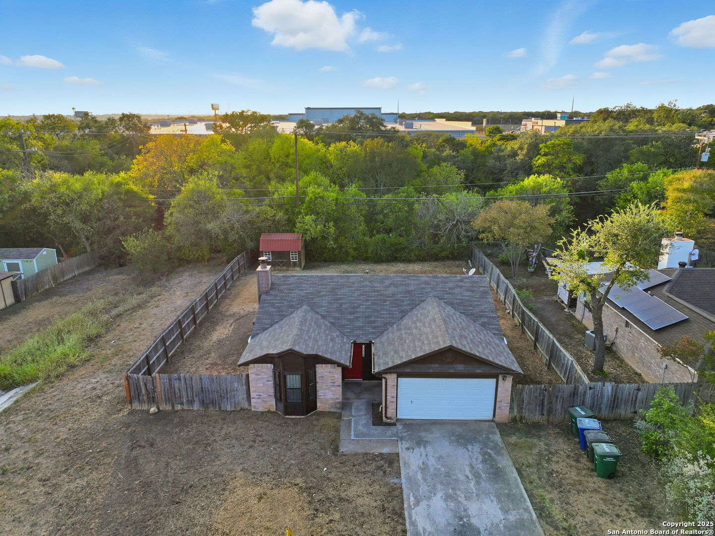 main property photo 27
