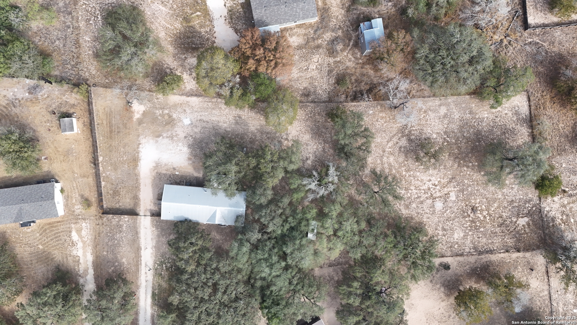 main property photo 26