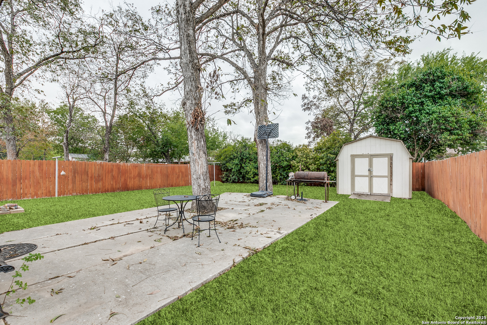 main property photo 22
