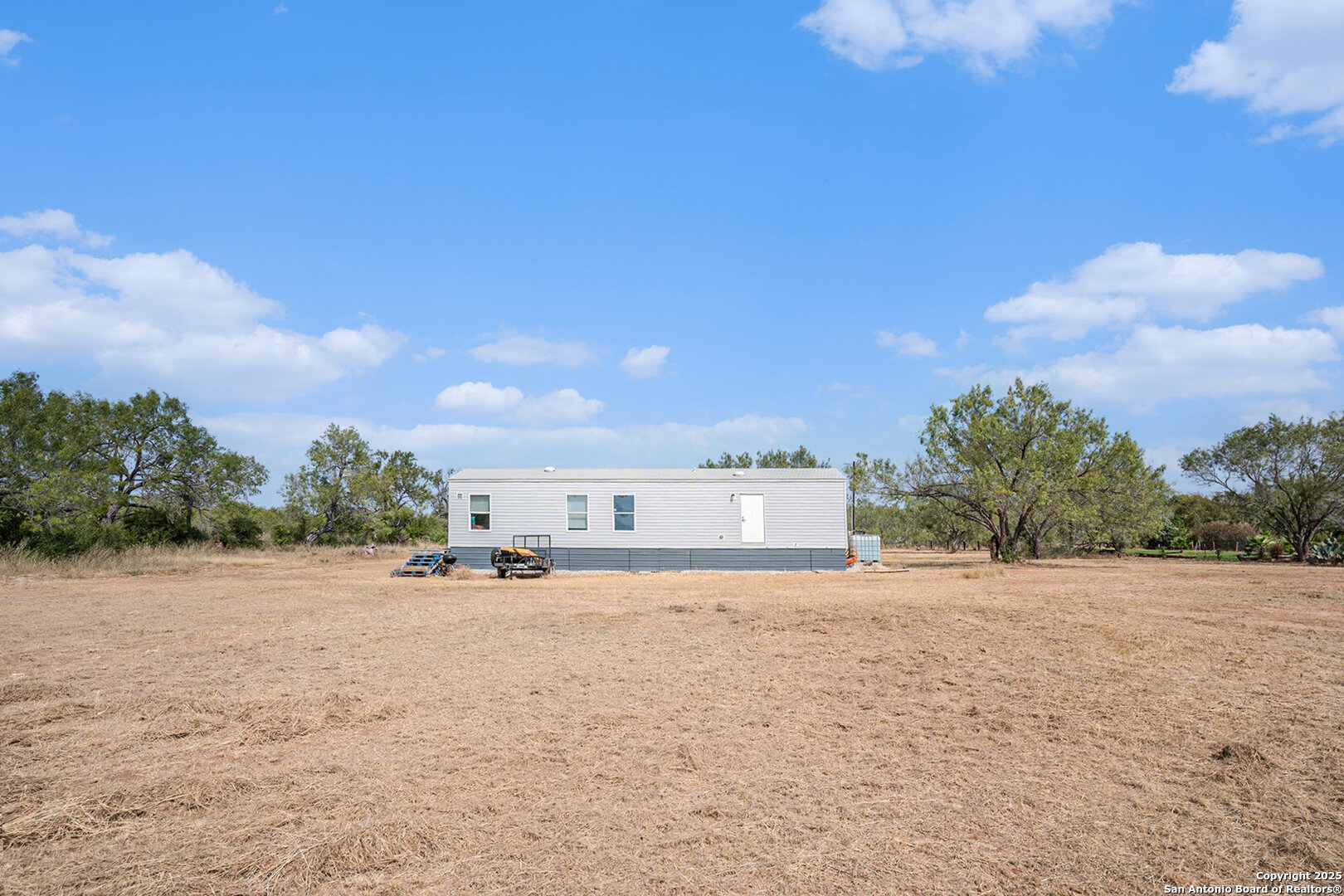 main property photo 26