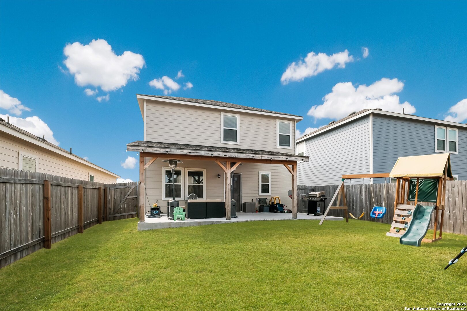 main property photo 22