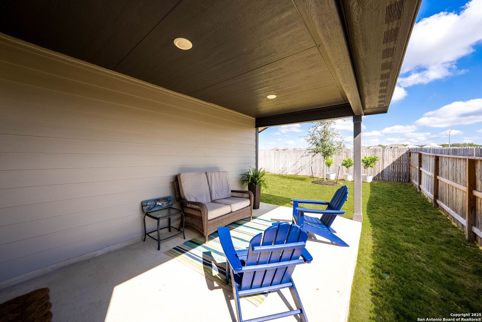 main property photo 40