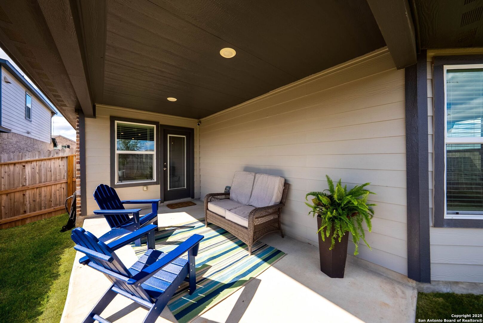 main property photo 41