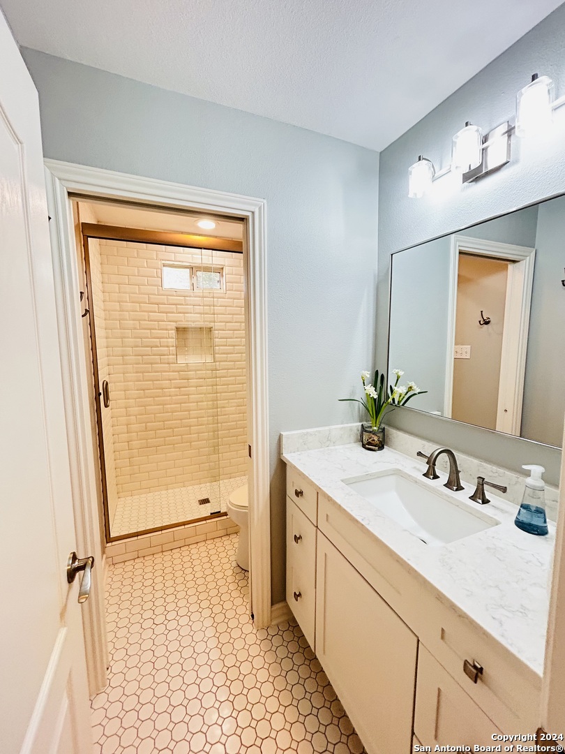 property viewer photo 19