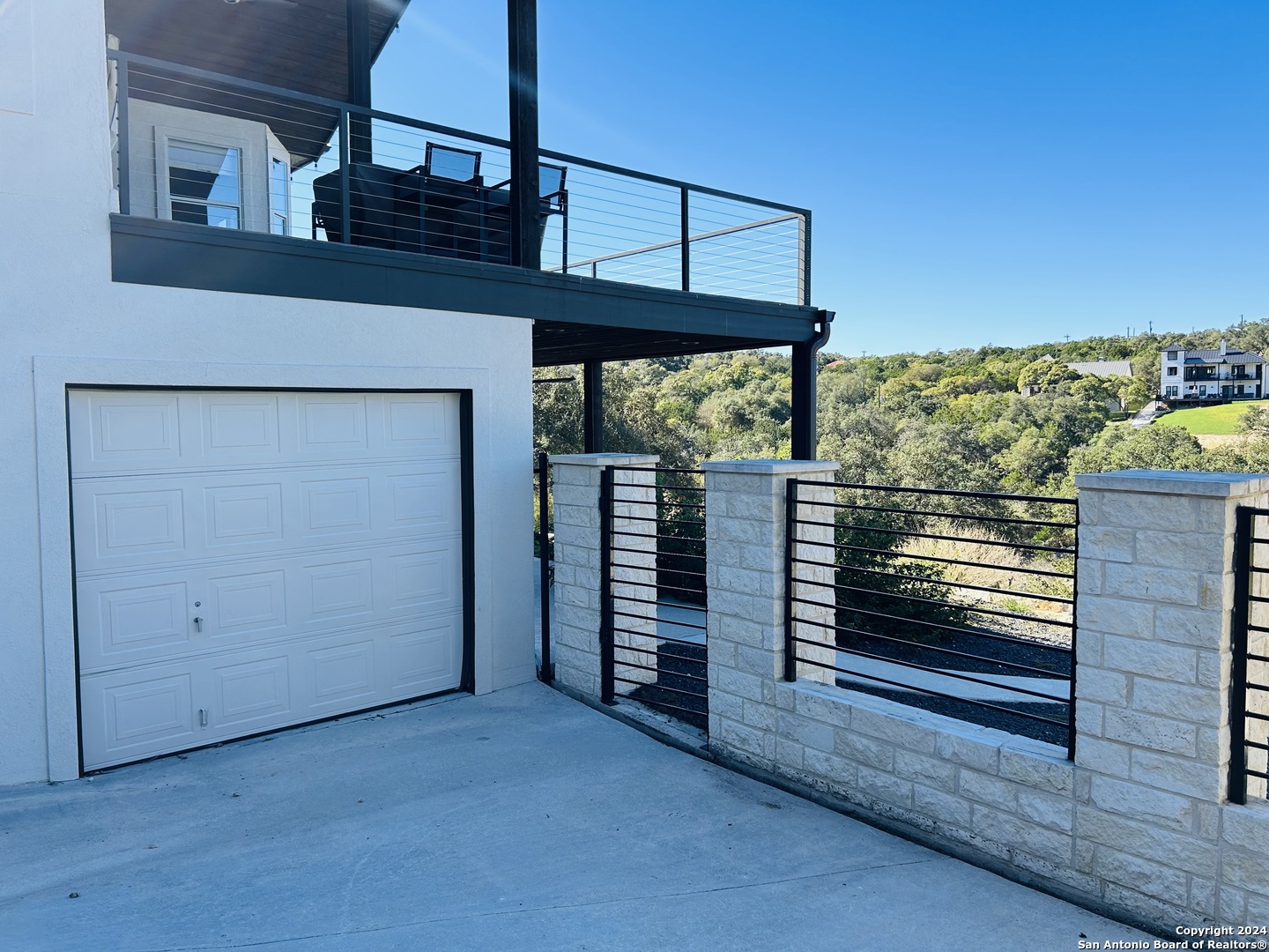 property viewer photo 2