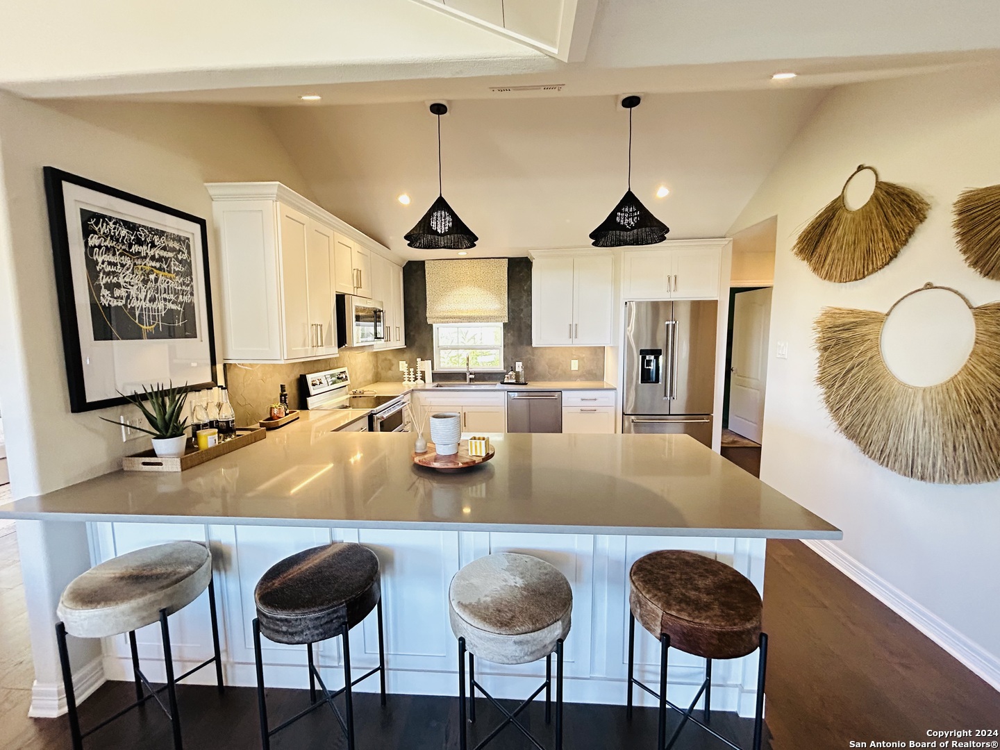 property viewer photo 7