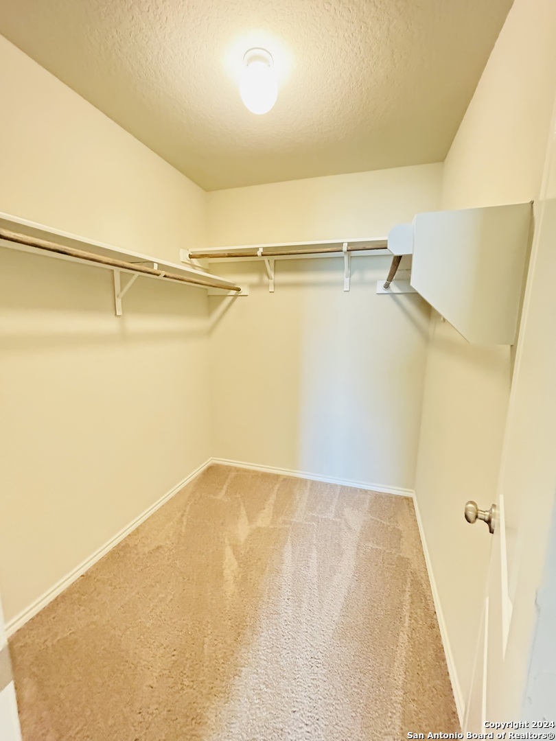 property viewer photo 10