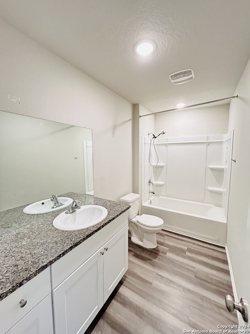 property viewer photo 13