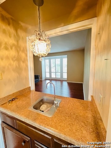 property viewer photo 7