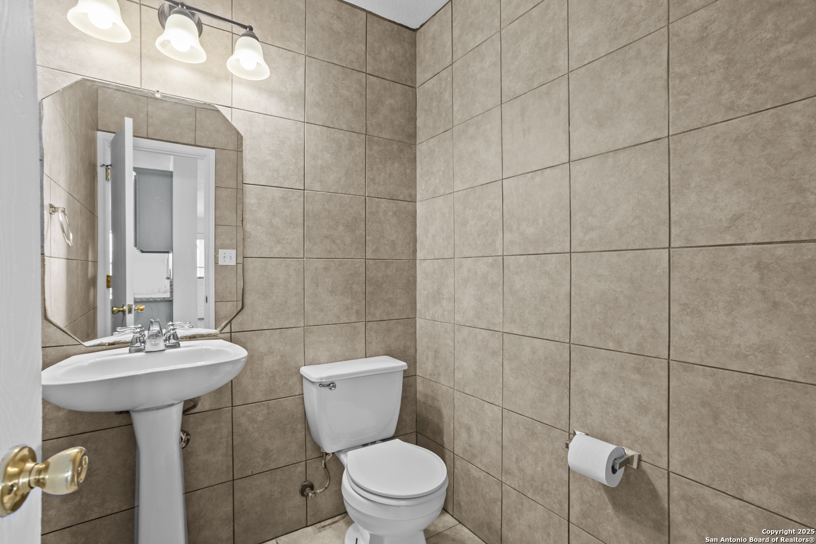 property viewer photo 14