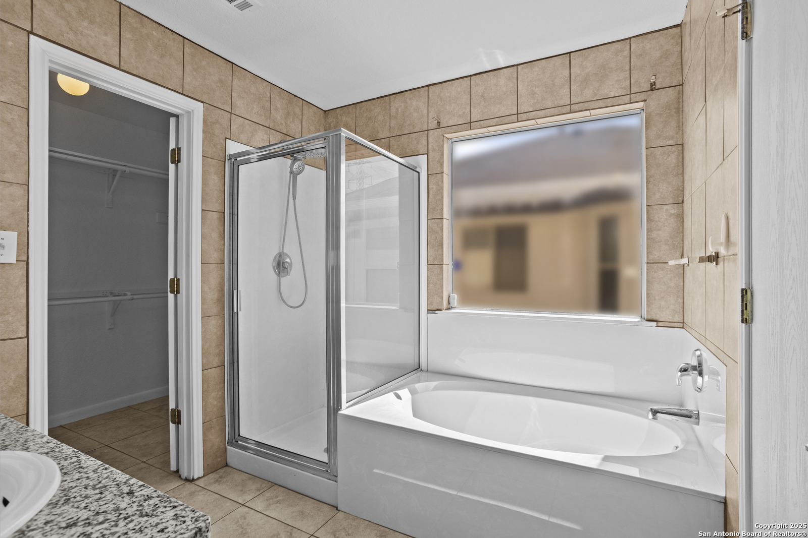 property viewer photo 19