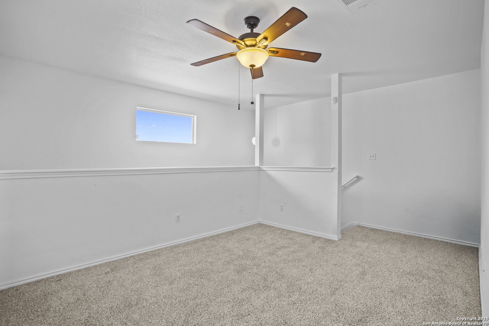 property viewer photo 23