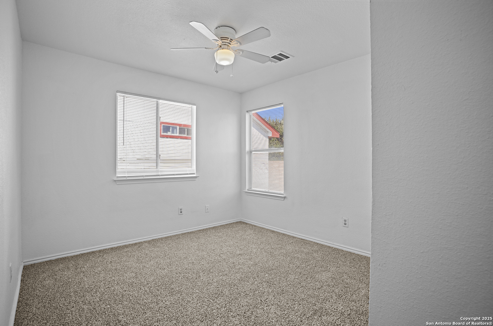 property viewer photo 24