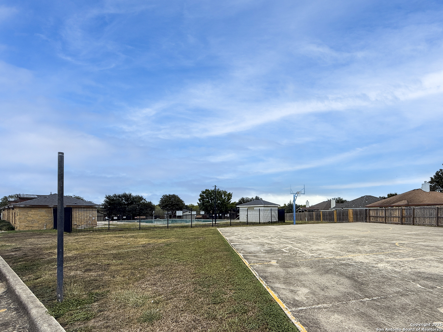 property viewer photo 33