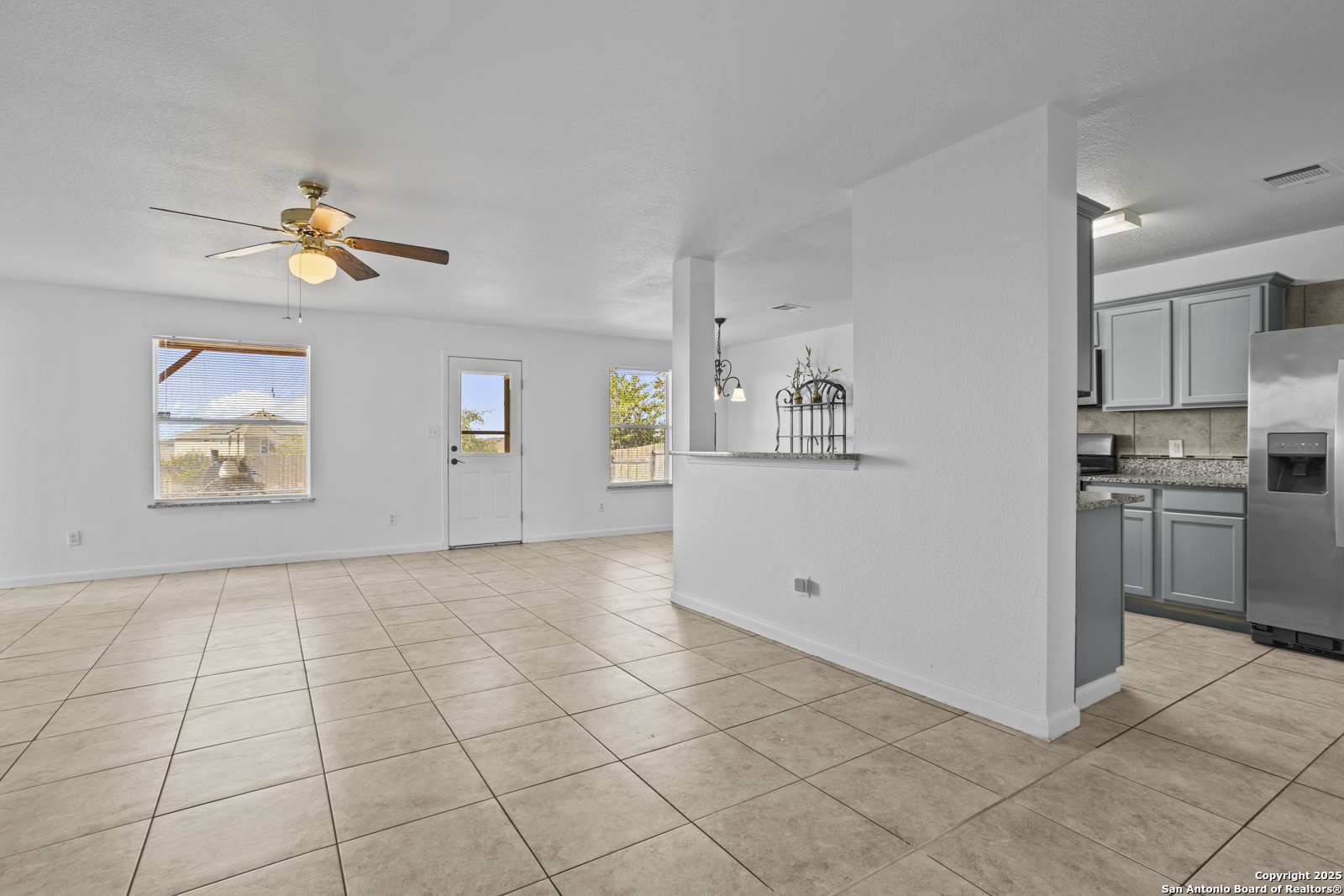 property viewer photo 5