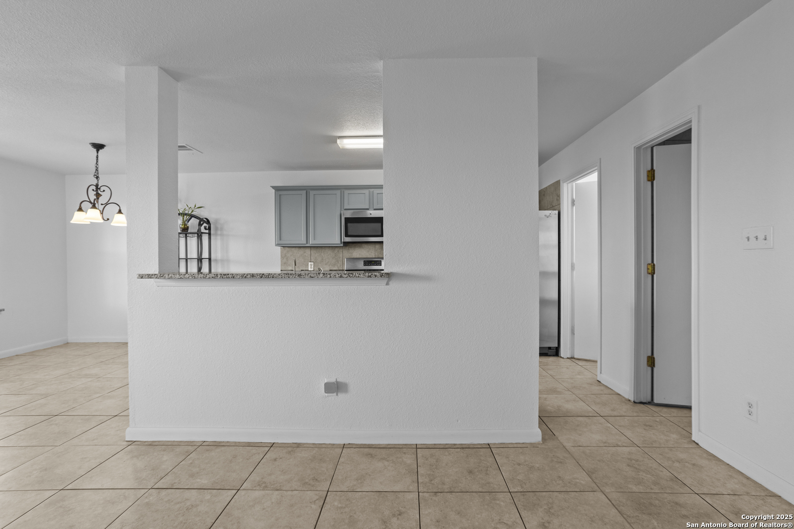 property viewer photo 7