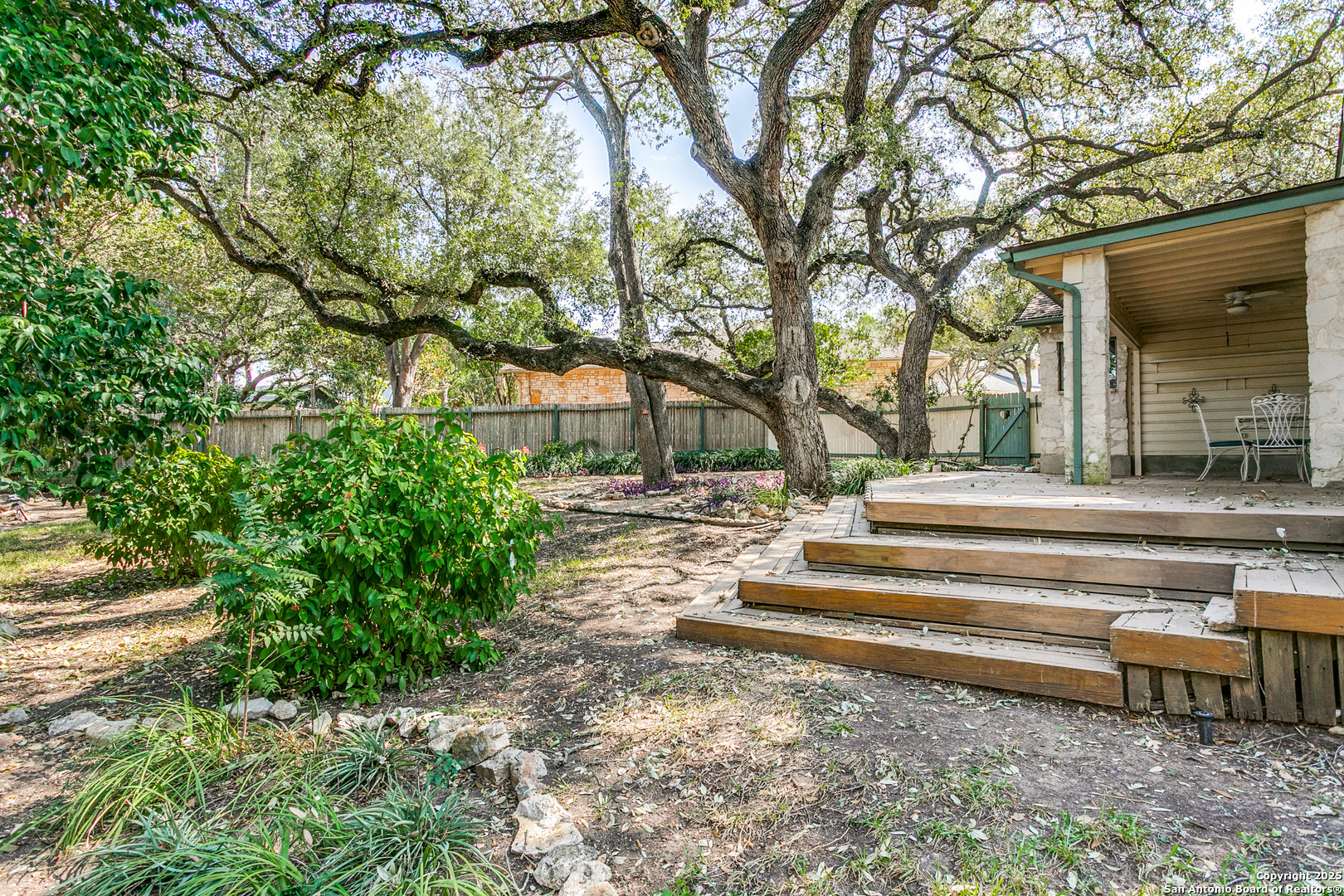 main property photo 22