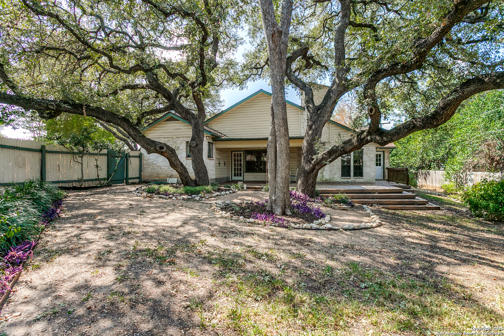 main property photo 23