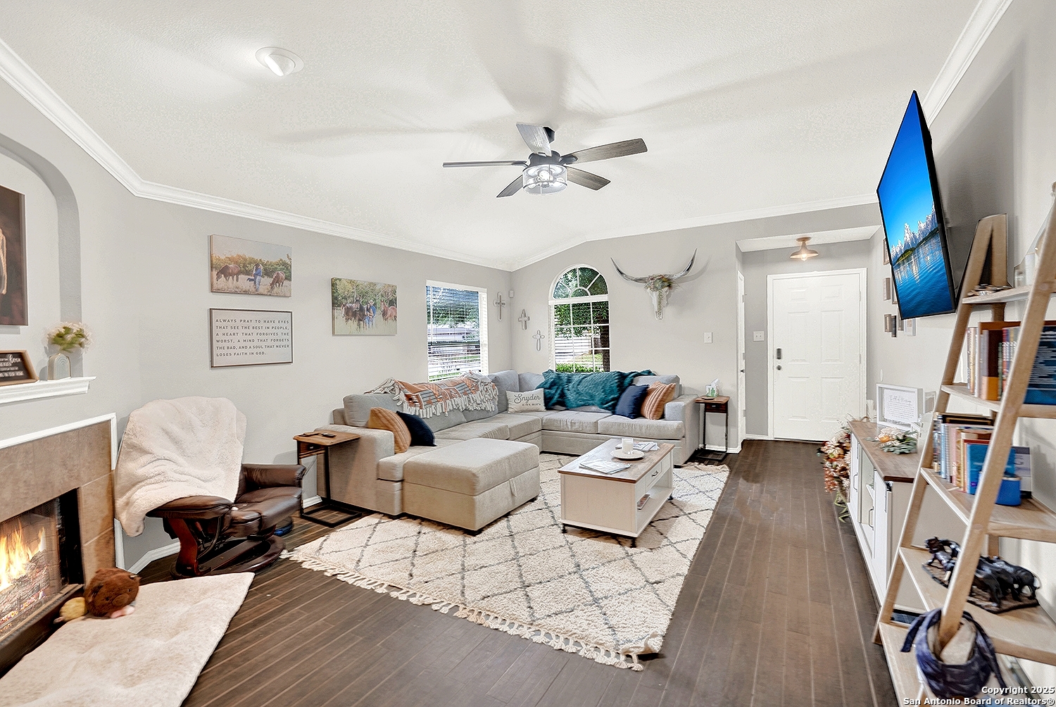 main property photo 7