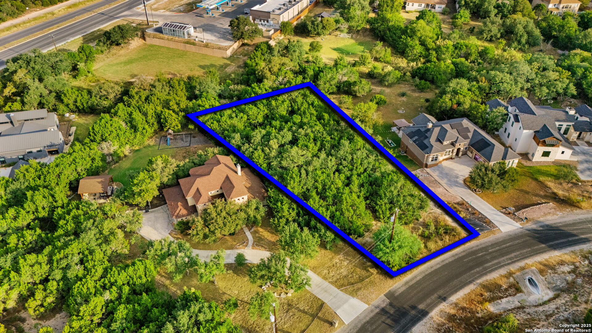 main property photo 1