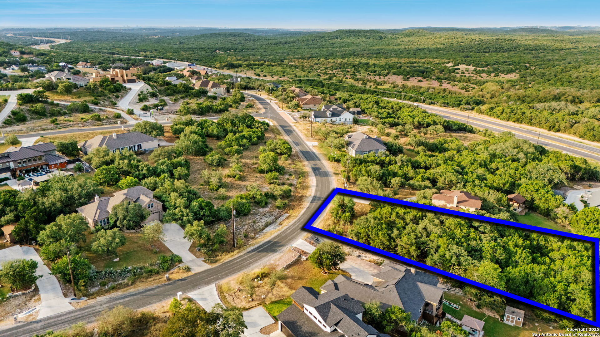 main property photo 6
