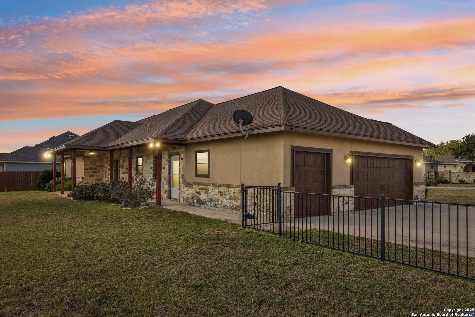 main property photo 24