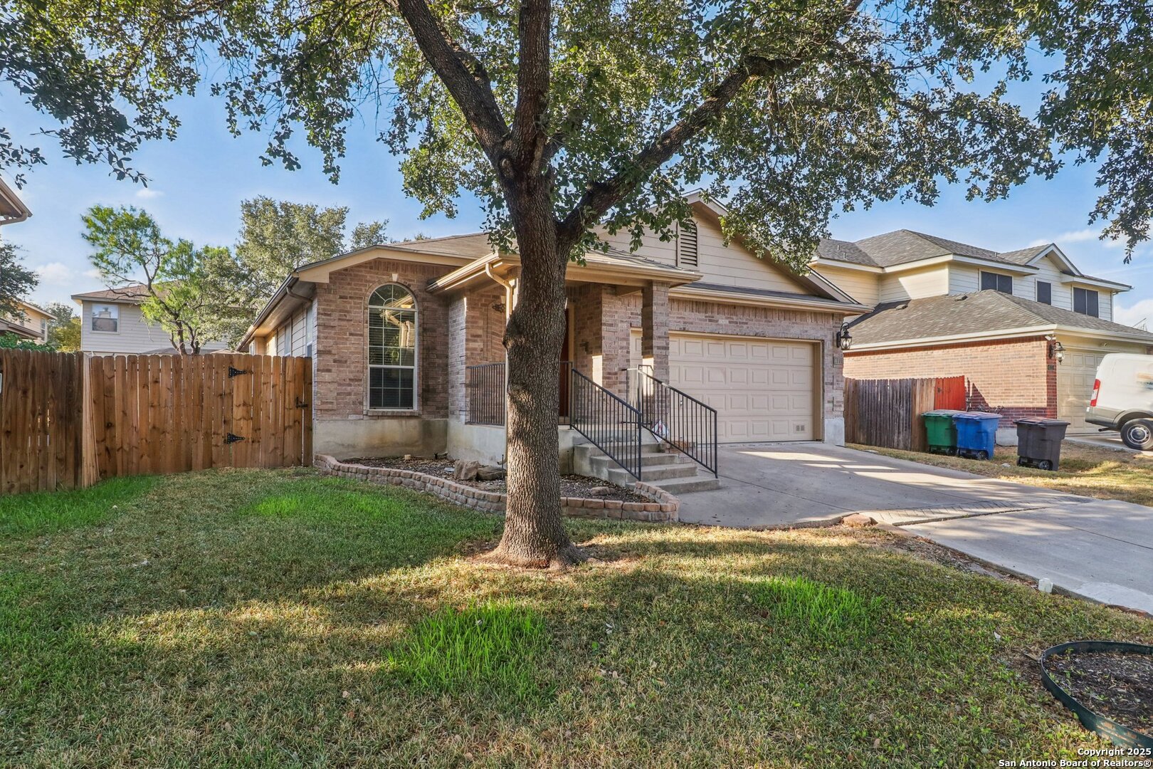 property viewer photo 1