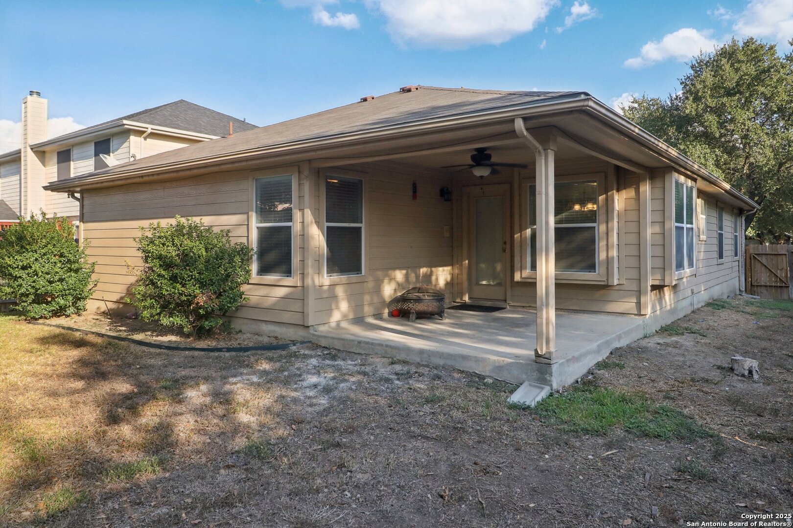 property viewer photo 25