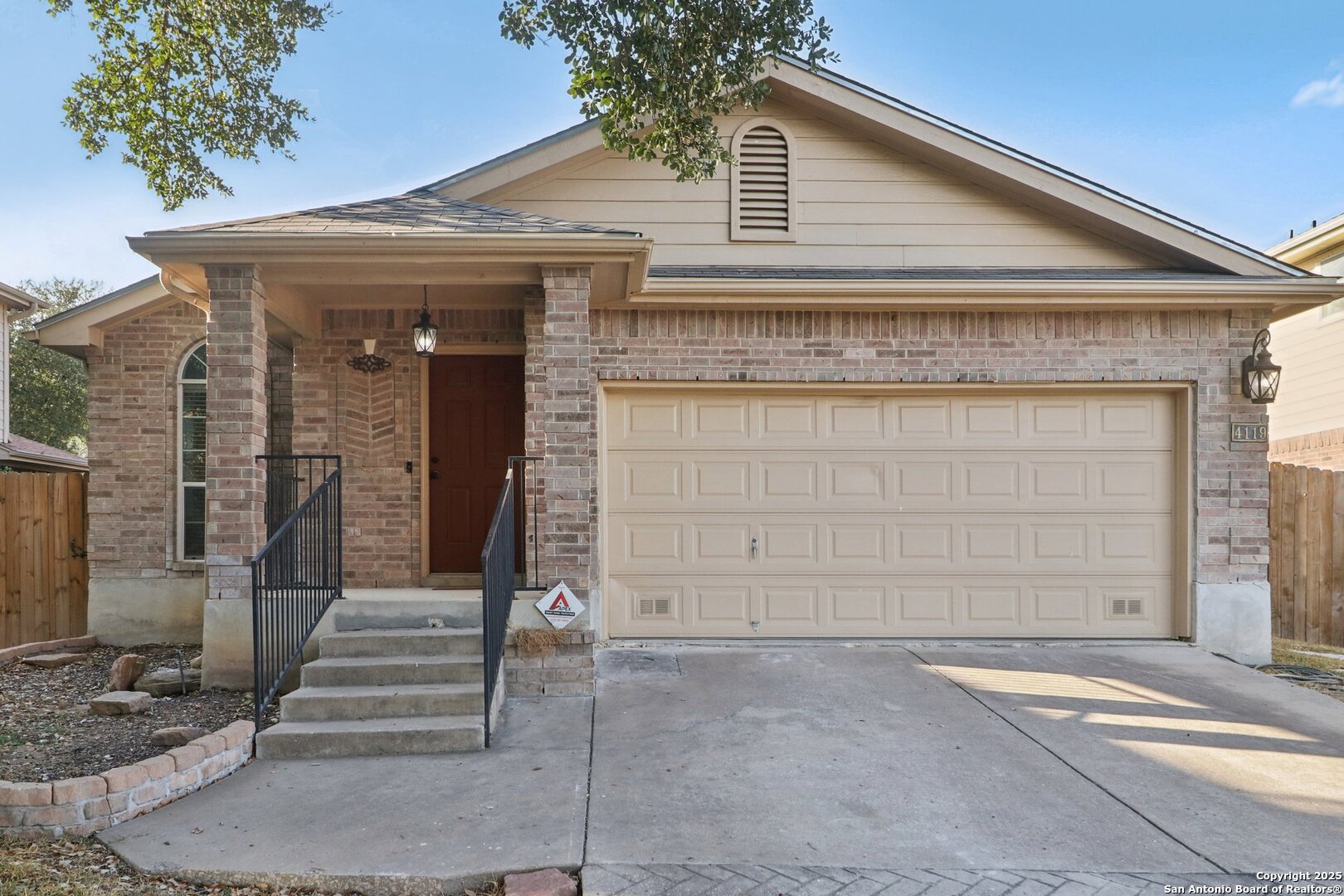 property viewer photo 3