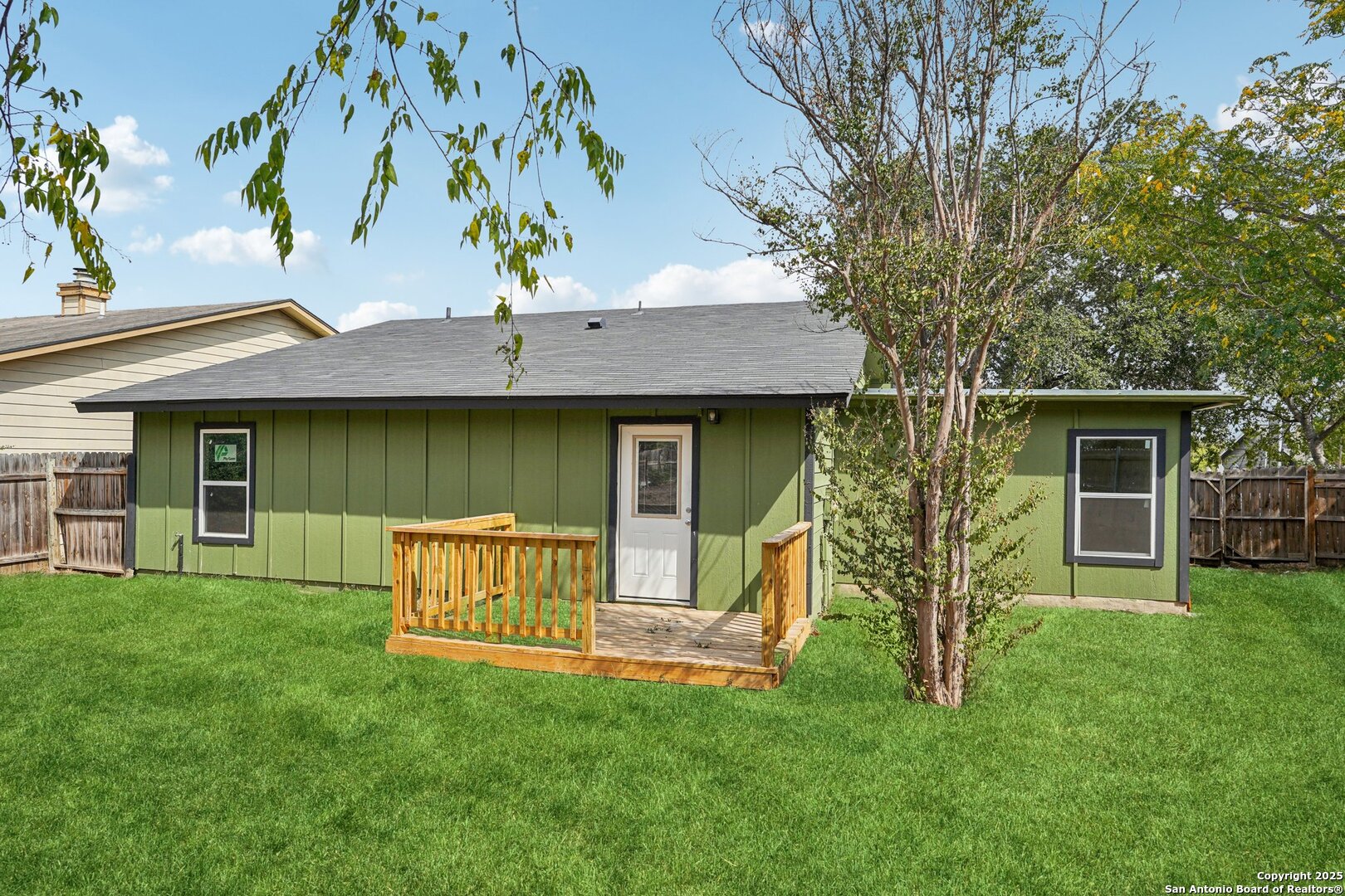 main property photo 33