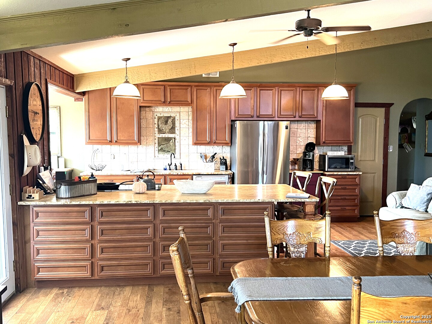 main property photo 6