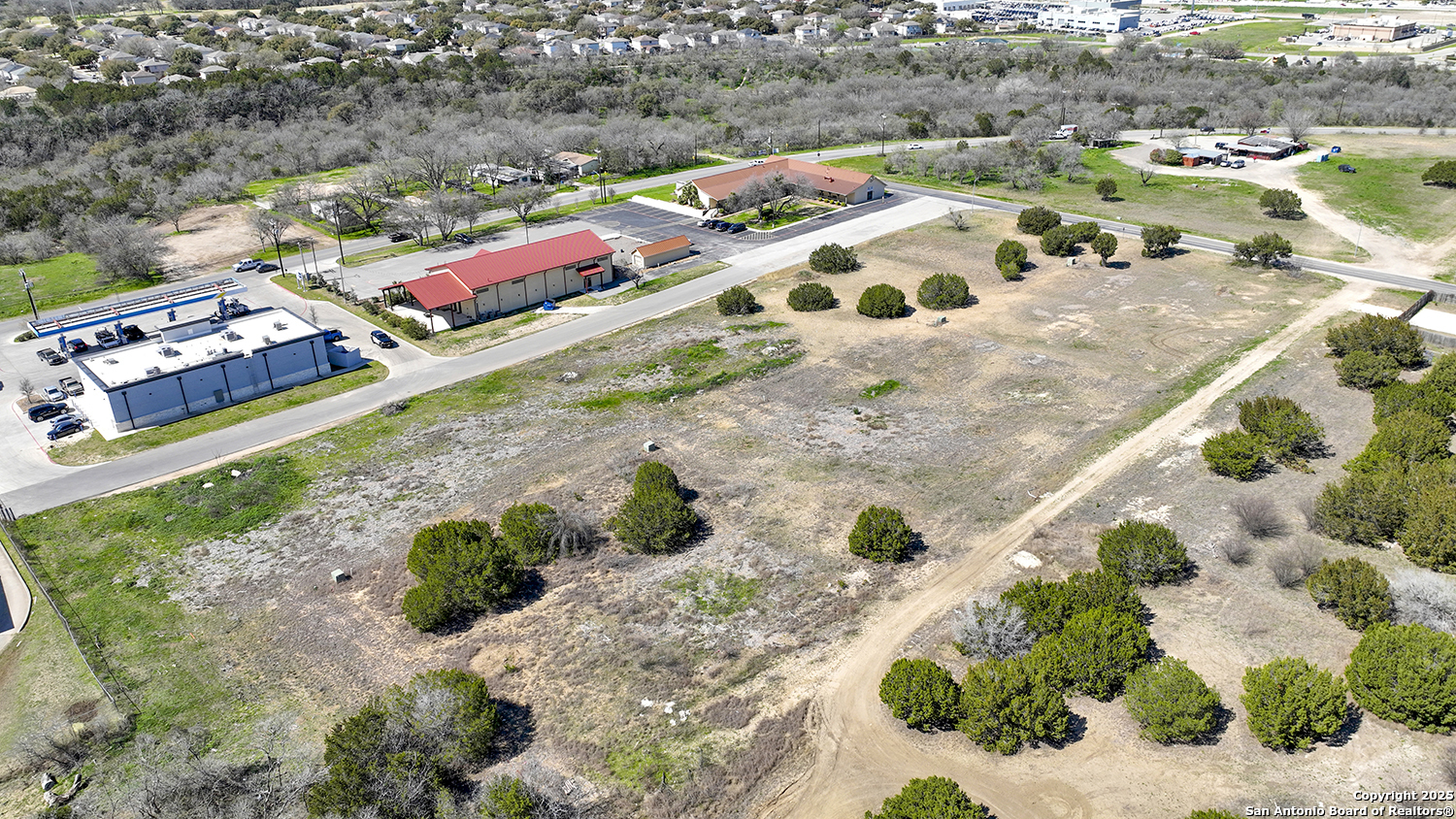 main property photo 10