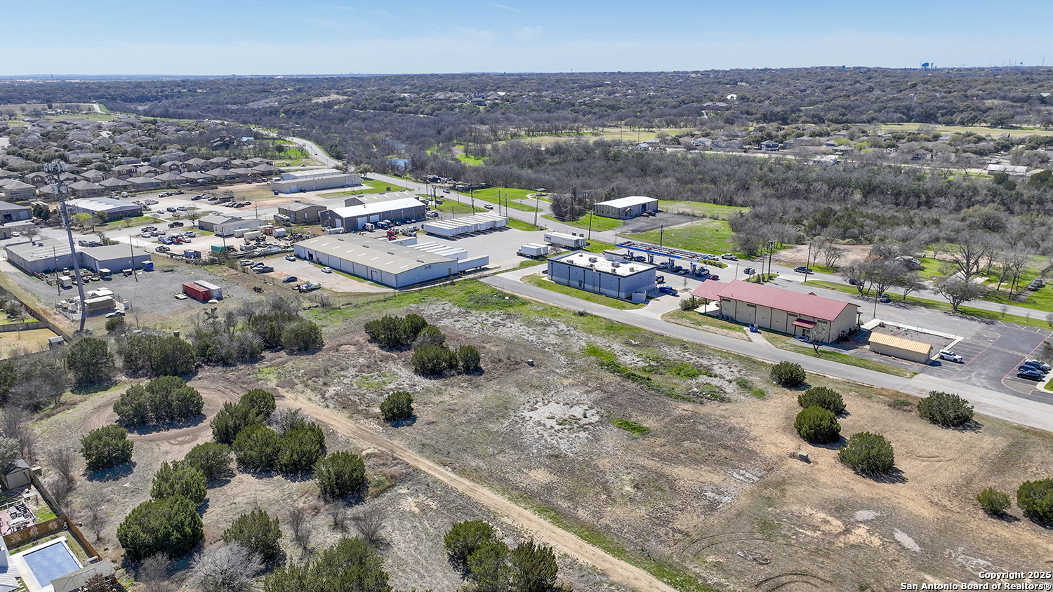 main property photo 13