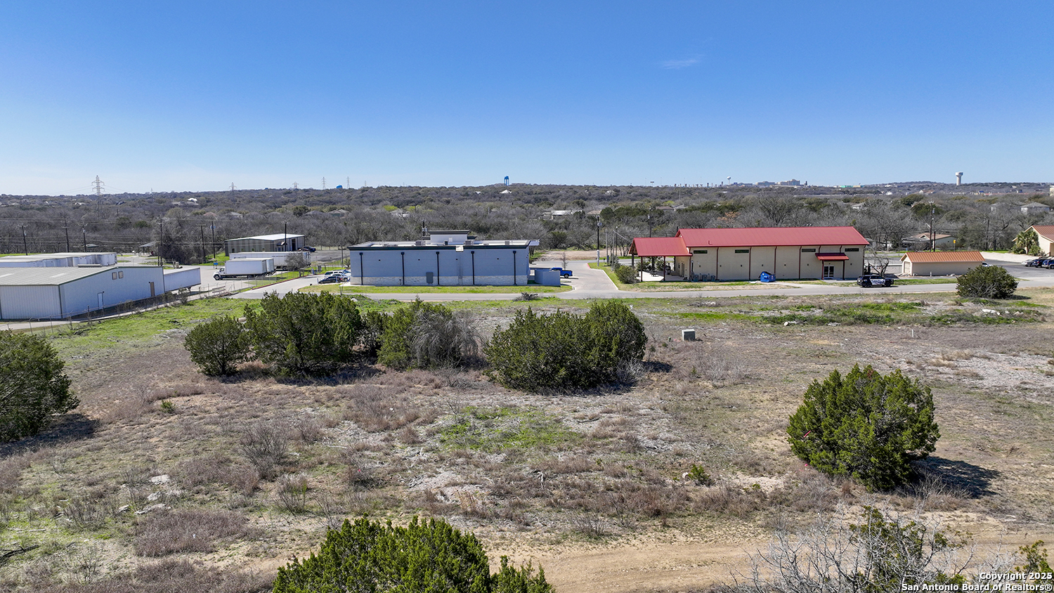 main property photo 18