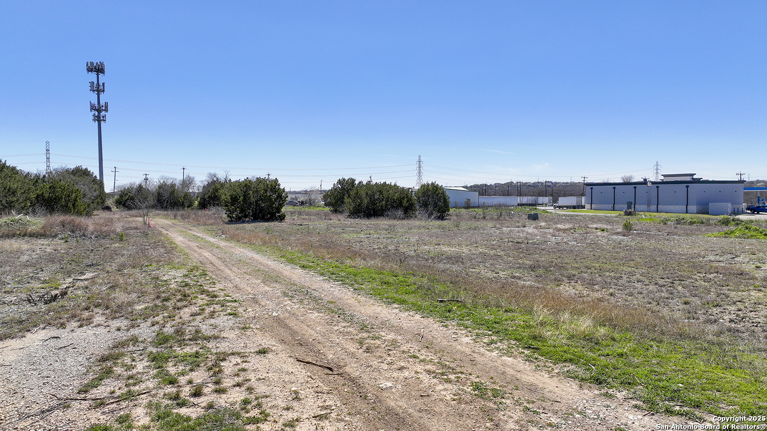 main property photo 19