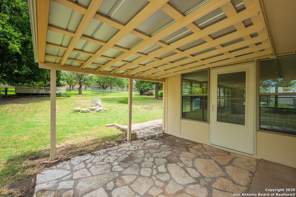 main property photo 14