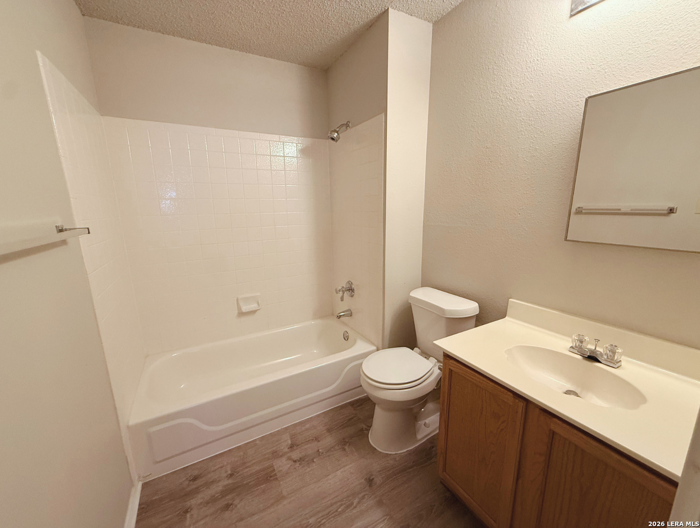 property viewer photo 11