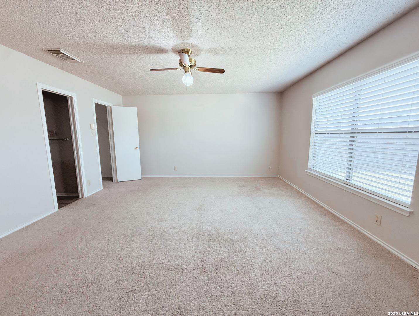property viewer photo 16