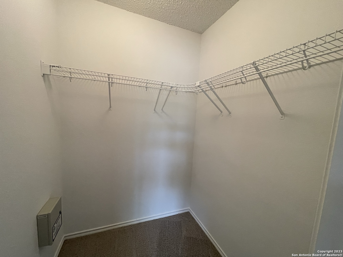 property viewer photo 19