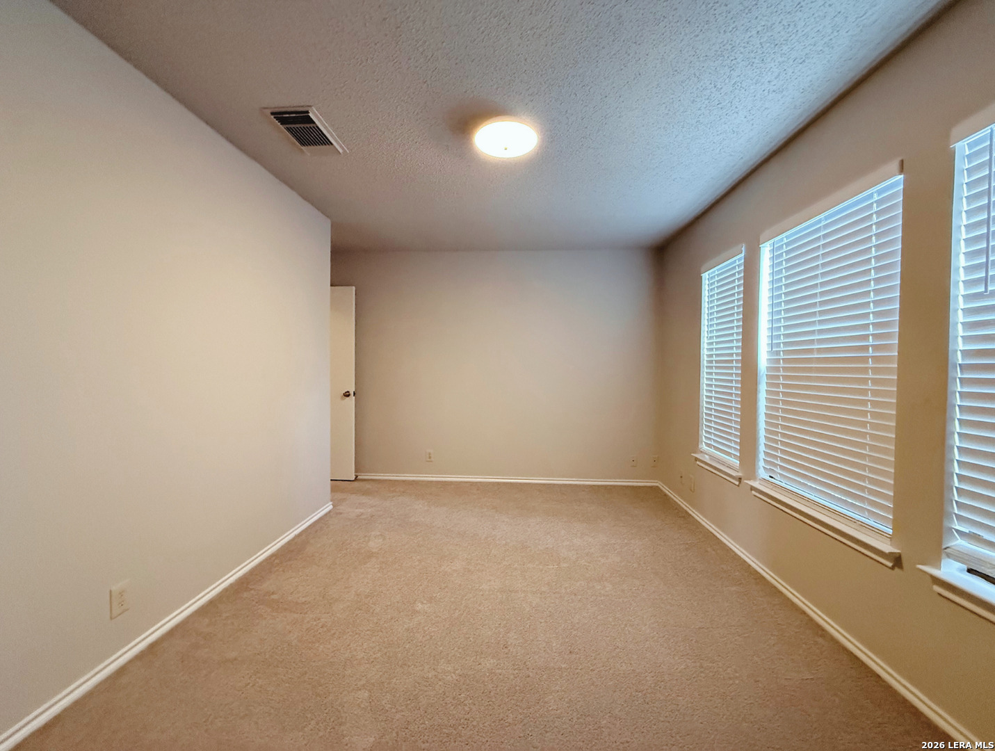 property viewer photo 8